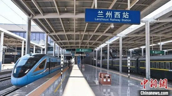 ����ͼ��ͣ����������վ�Ķ������г����Ų��� ��