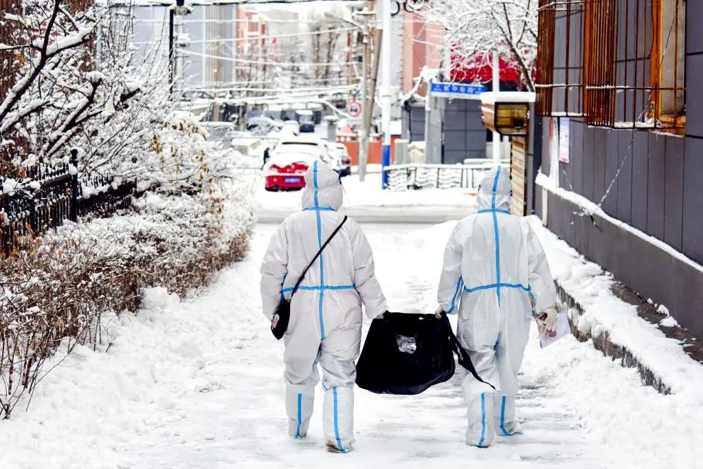 3��16�գ������г����������ֵ�����������Ա���Ű������͡��¹ڲ�����ԭ�Լ���Լ��С����»������ �ܳ��� ��